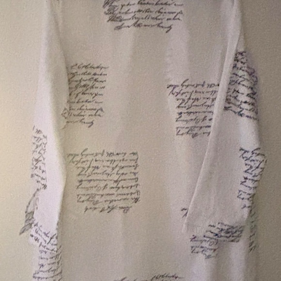 Two Polyester tops - Picture 3 of 11